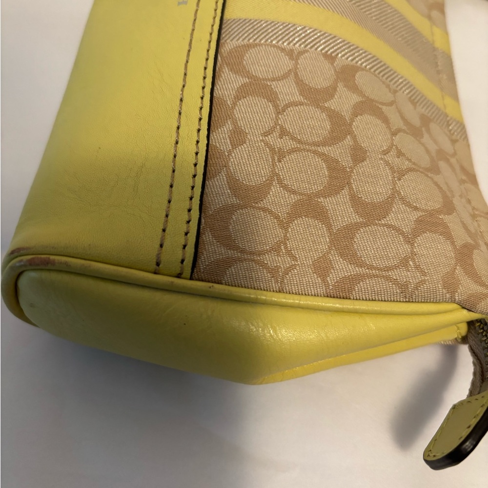 Coach Legacy Signature Yellow and Tan Cosmetic Bag/ Wristlet with tassel and Ht - Picture 5 of 13